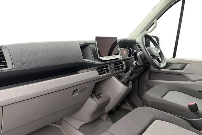 Volkswagen Crafter Photo 2