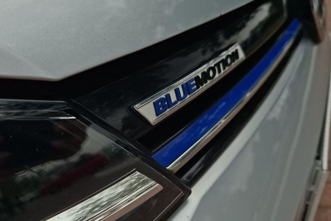 VOLKSWAGEN Golf Photo 25