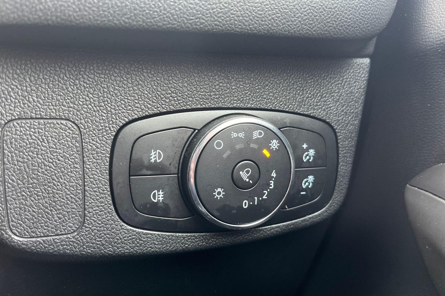 Ford FOCUS Photo 30