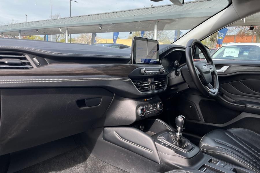 Ford FOCUS VIGNALE Photo autoimg-40c1a8bb2e8ca1b6a98a499a3944b37a15648cca.jpg