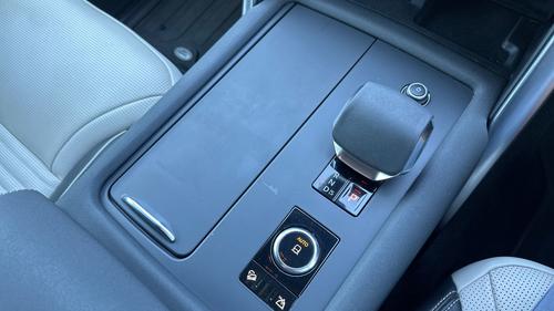 Land Rover Discovery Photo autoimg-40c1f08dba7f7455df5b7465a6a3b6e363fd6951.jpg