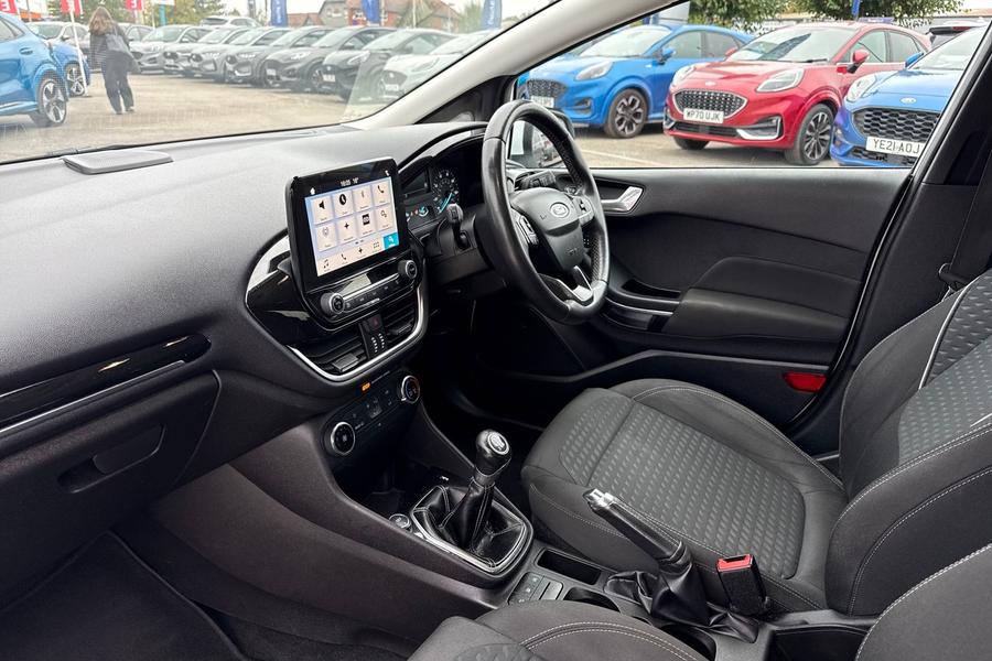 Ford FIESTA Photo autoimg-40c2bdaa5352a153246b19f35b481080e8b0aa5f.jpg