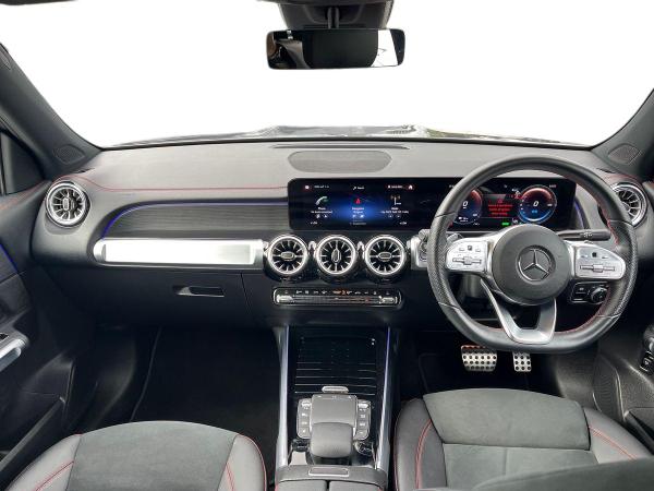 Mercedes-Benz EQB Photo autoimg-40c605519ca2f78f2a4cf4b01e7aee7724bf5efc.jpg