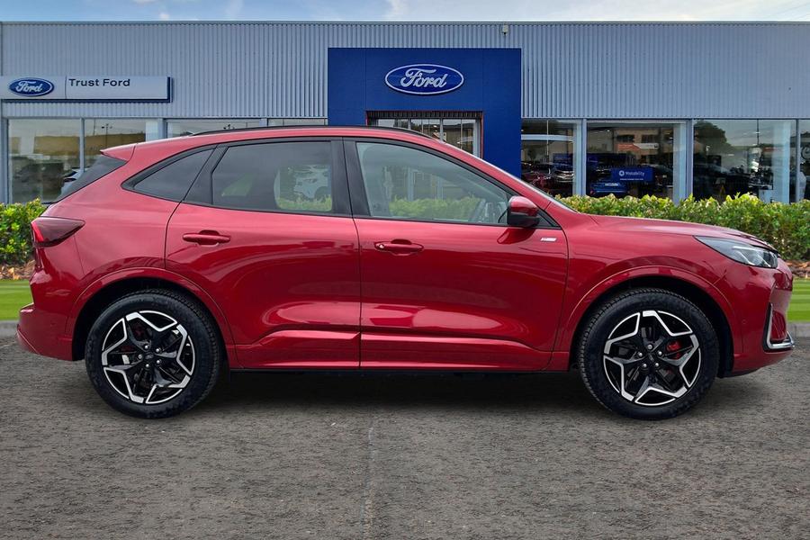 Ford Kuga Photo autoimg-40c7a9b6534a37191ef2085c43cea4404525df37.jpg