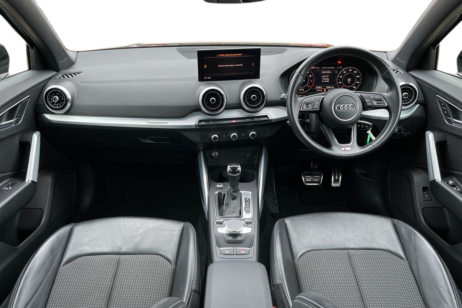Audi Q2 Photo 9