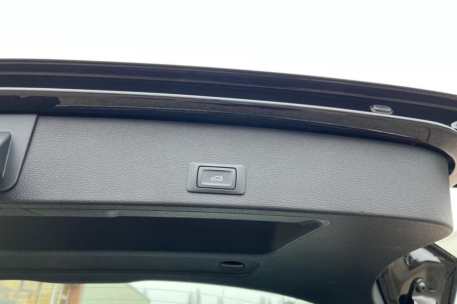 Audi Q2 Photo autoimg-40cd51025aac455c2e6d9d14ce42dc6240421ac8.jpg