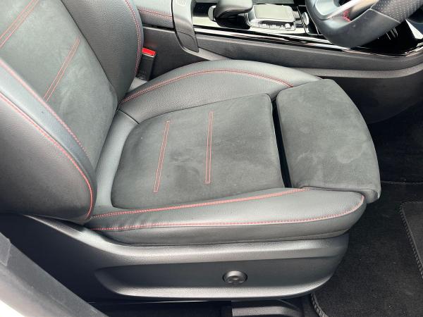 Mercedes-Benz CLA Photo autoimg-40ced26d58aa8a979243728875fcb1d28899c38e.jpg