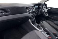 VOLKSWAGEN Polo Photo 2