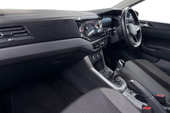 VOLKSWAGEN Polo Photo 2