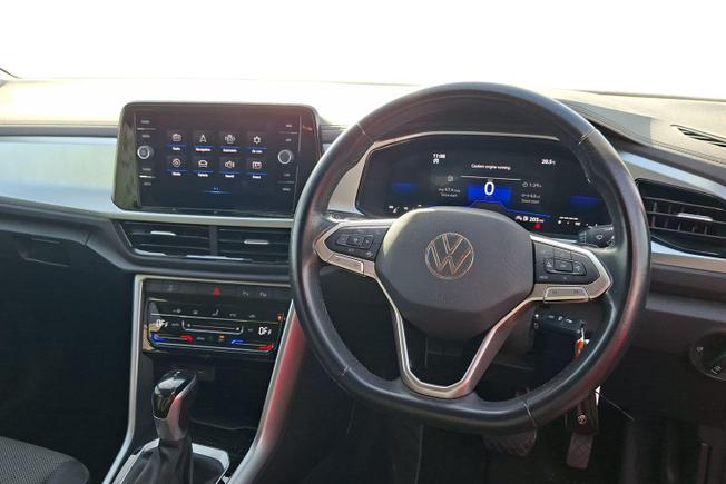 VOLKSWAGEN T-Roc Photo 11
