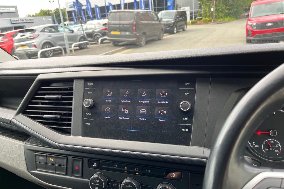 Used Volkswagen TRANSPORTER SHUTTLE GL70UVV 36