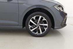 VOLKSWAGEN Polo Photo 5