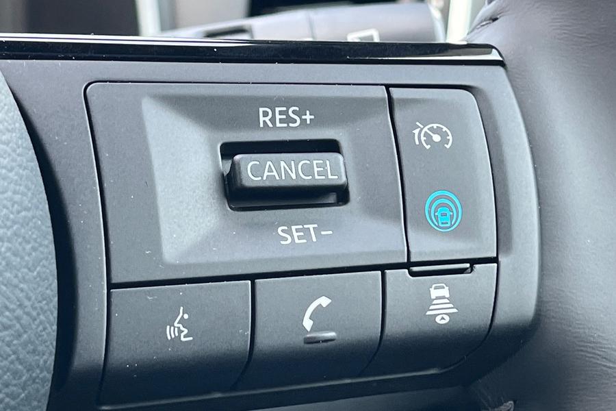Nissan Qashqai Photo autoimg-40df8de34d4ccf73390412564eb2b720467753a7.jpg