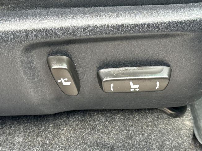 TOYOTA Hilux Photo 47