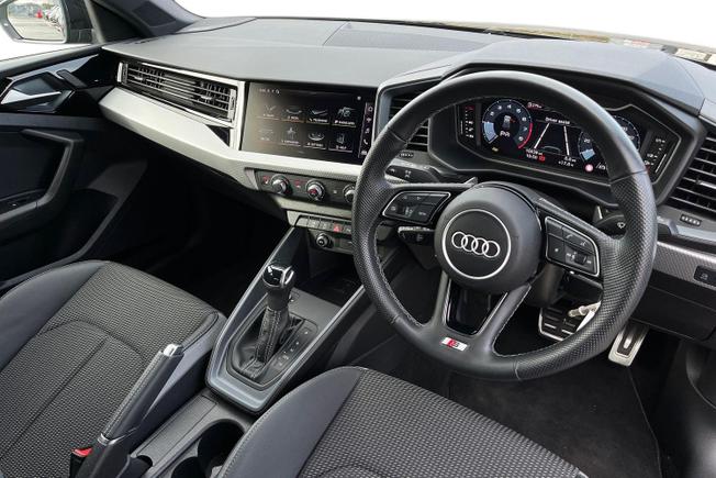 AUDI A1 Photo 6