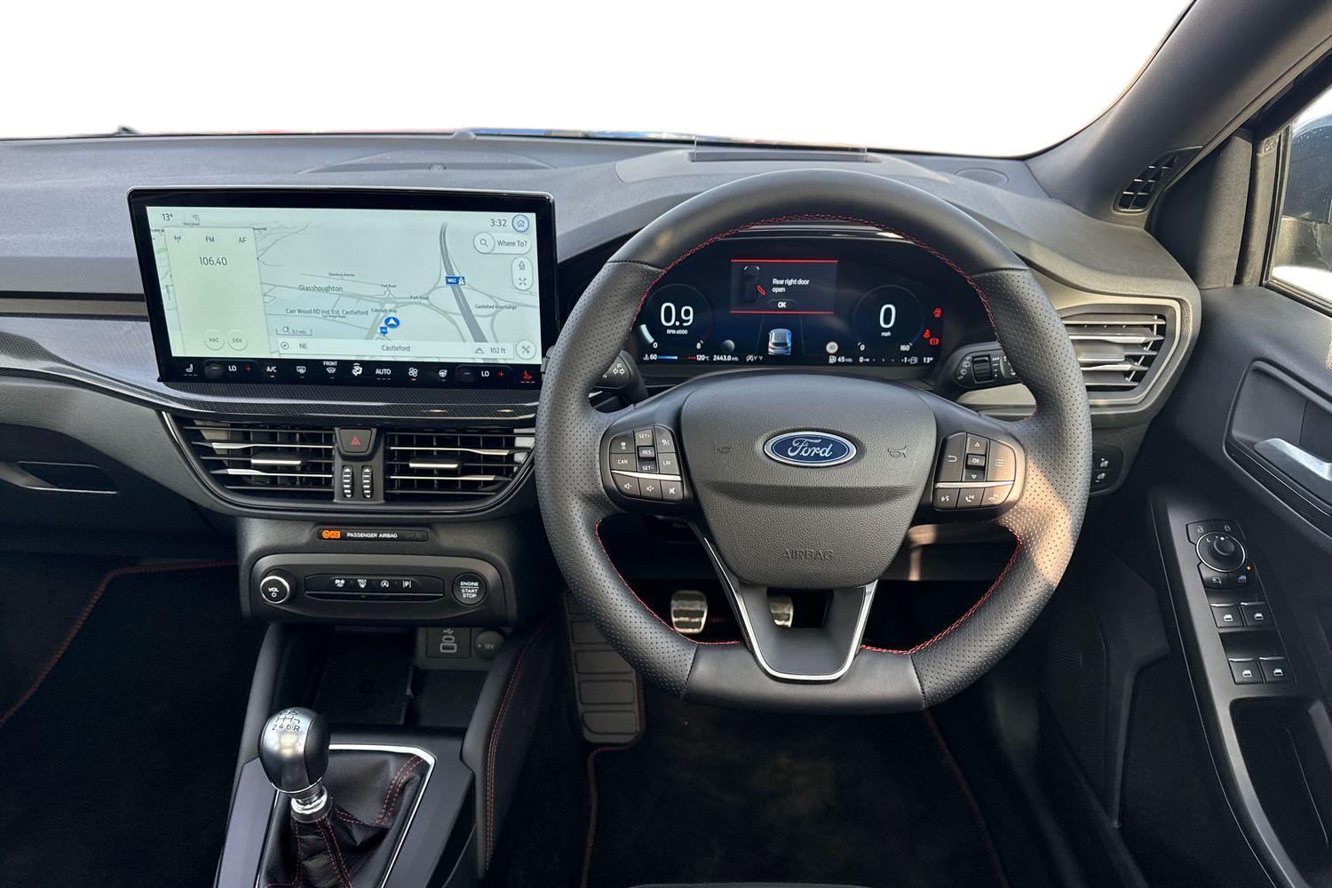 Ford FOCUS Photo 10