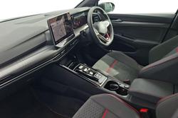 VOLKSWAGEN Golf Photo 2