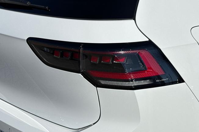 Volkswagen Golf Photo 18