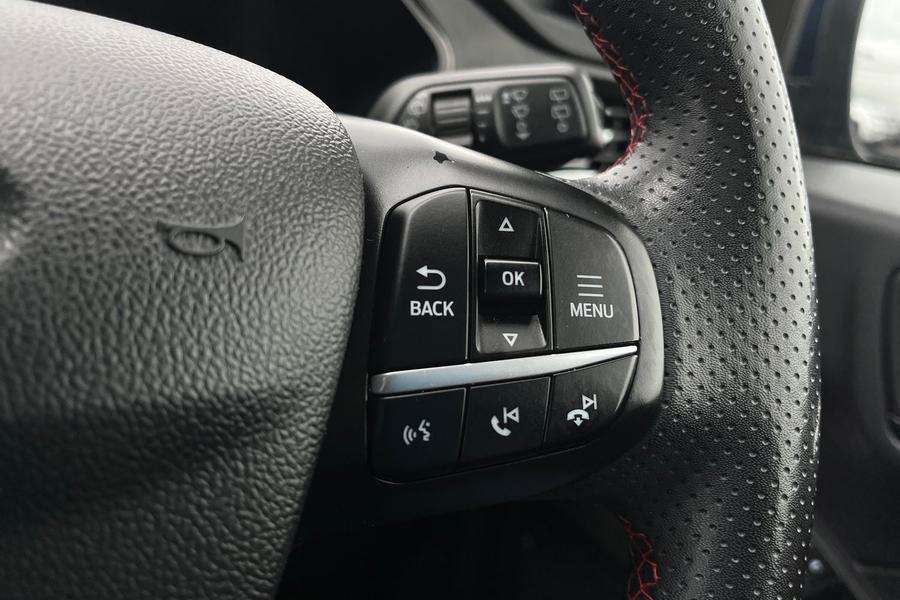 Ford Kuga Photo autoimg-40e7c3c137727460e168c7f2fe6508f78685a171.jpg