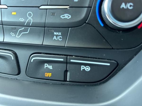 Ford Kuga Photo autoimg-40f1efc8f61d77f0dc53ab2a1baa4ec37a3a682c.jpg