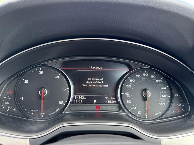 AUDI Q7 Photo 15