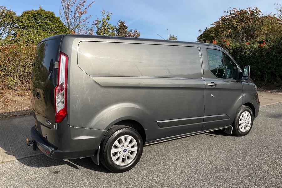 Ford Transit Custom Photo autoimg-40fc4755fd2e7d4c8e914fddbfefbc347c356297.jpg