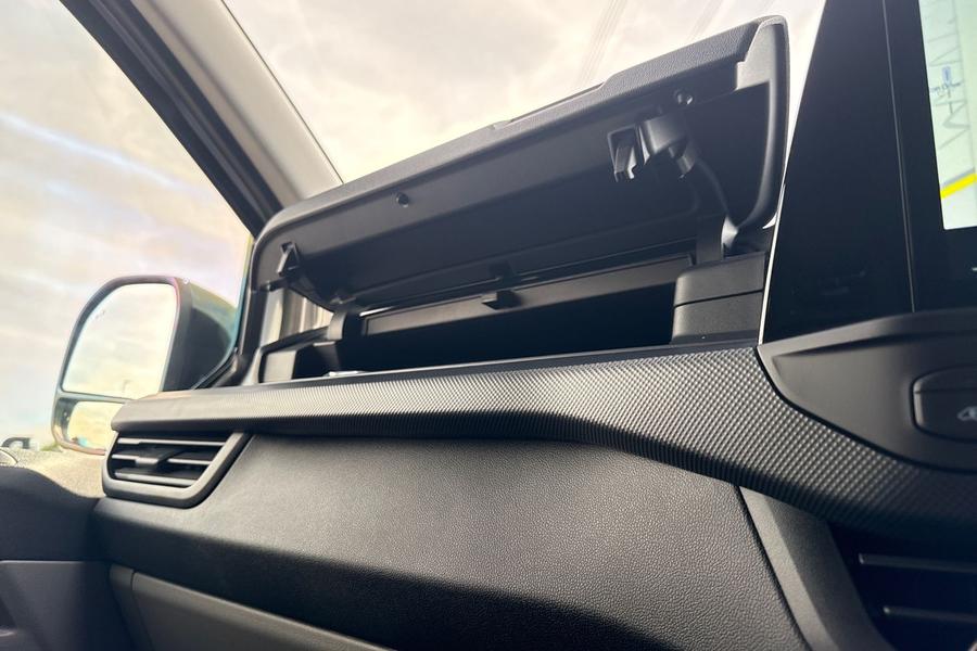 Ford TRANSIT CUSTOM Photo autoimg-40fd3ac46d979738ad9882c573899f19ec3a2d6a.jpg