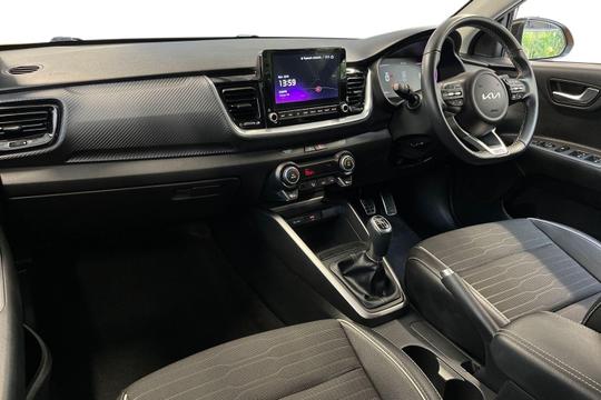 Kia Stonic Photo autoimg-410aea52f1d57ff2f48e31a1dc6abf6b1d04439c.jpg