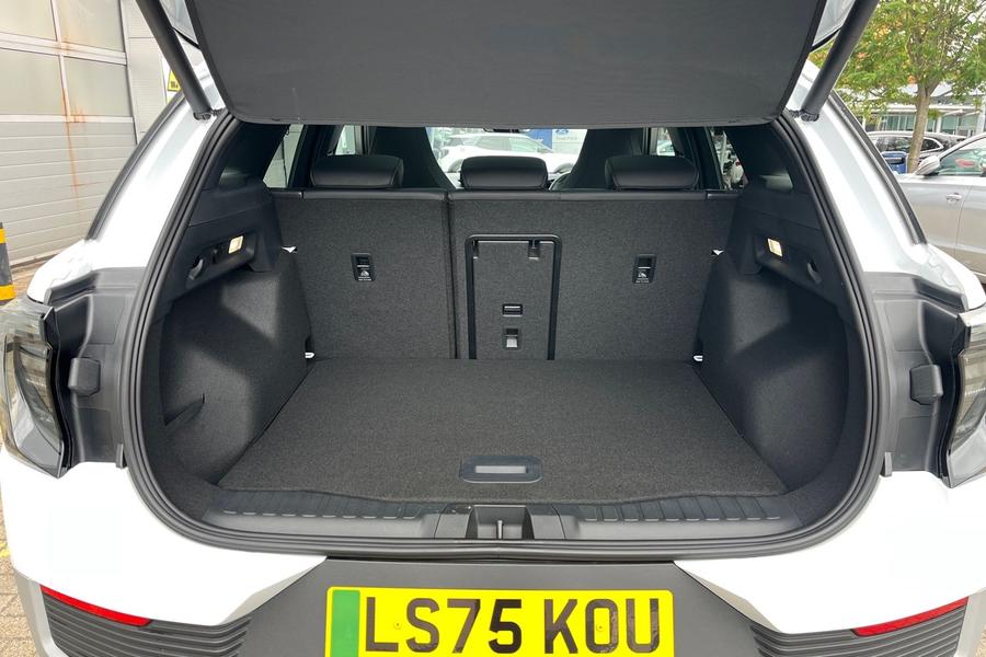 Ford Explorer Photo autoimg-410da59e4c097a7b9857bd338decdfbf900a7ea4.jpg
