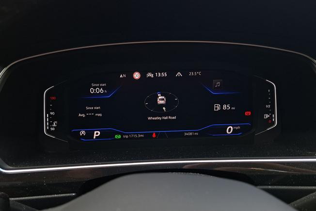 VOLKSWAGEN Tiguan Photo 15
