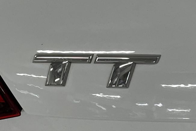 AUDI TT Photo 27