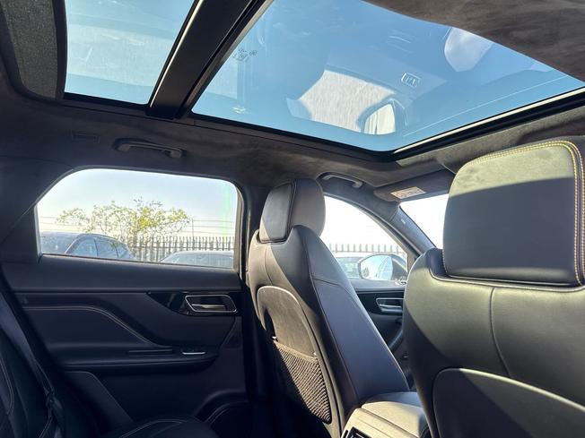 JAGUAR F-Pace Photo 28