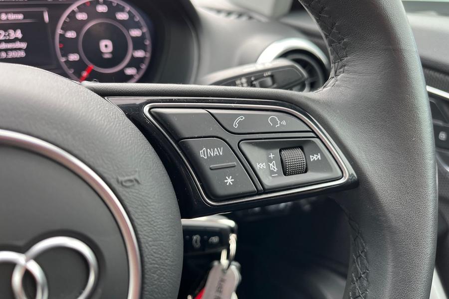 Audi Q2 Photo autoimg-411057a7c2dac8e434c2e945f00869615ff21287.jpg