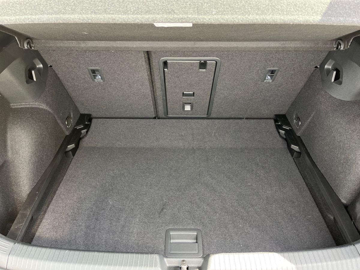 Volkswagen Golf Photo autoimg-4118582aa17c55c0cdb31a879c301ed2883b8105.jpg