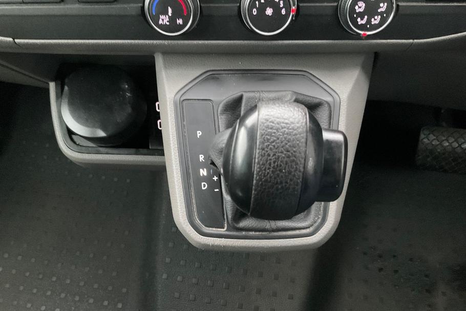 Used Volkswagen Transporter Shuttle NA70KTD 25