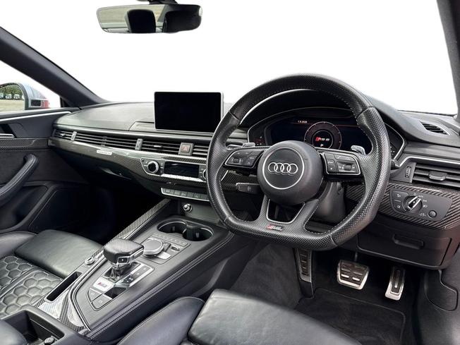 AUDI RS5 Photo 6