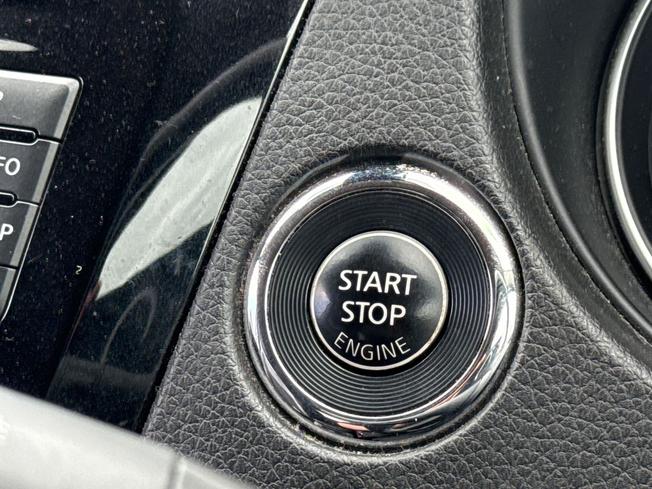 NISSAN Qashqai Photo 35