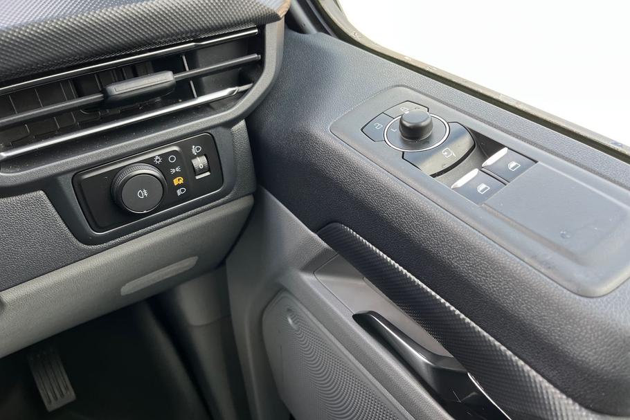 Used Ford TRANSIT CUSTOM DV73UPZ 21