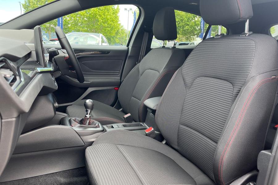 Ford FOCUS Photo autoimg-4128a67676af7b5a55a1fbd960af5d7aee7dadec.jpg