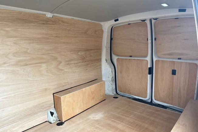 Volkswagen Transporter Photo 9