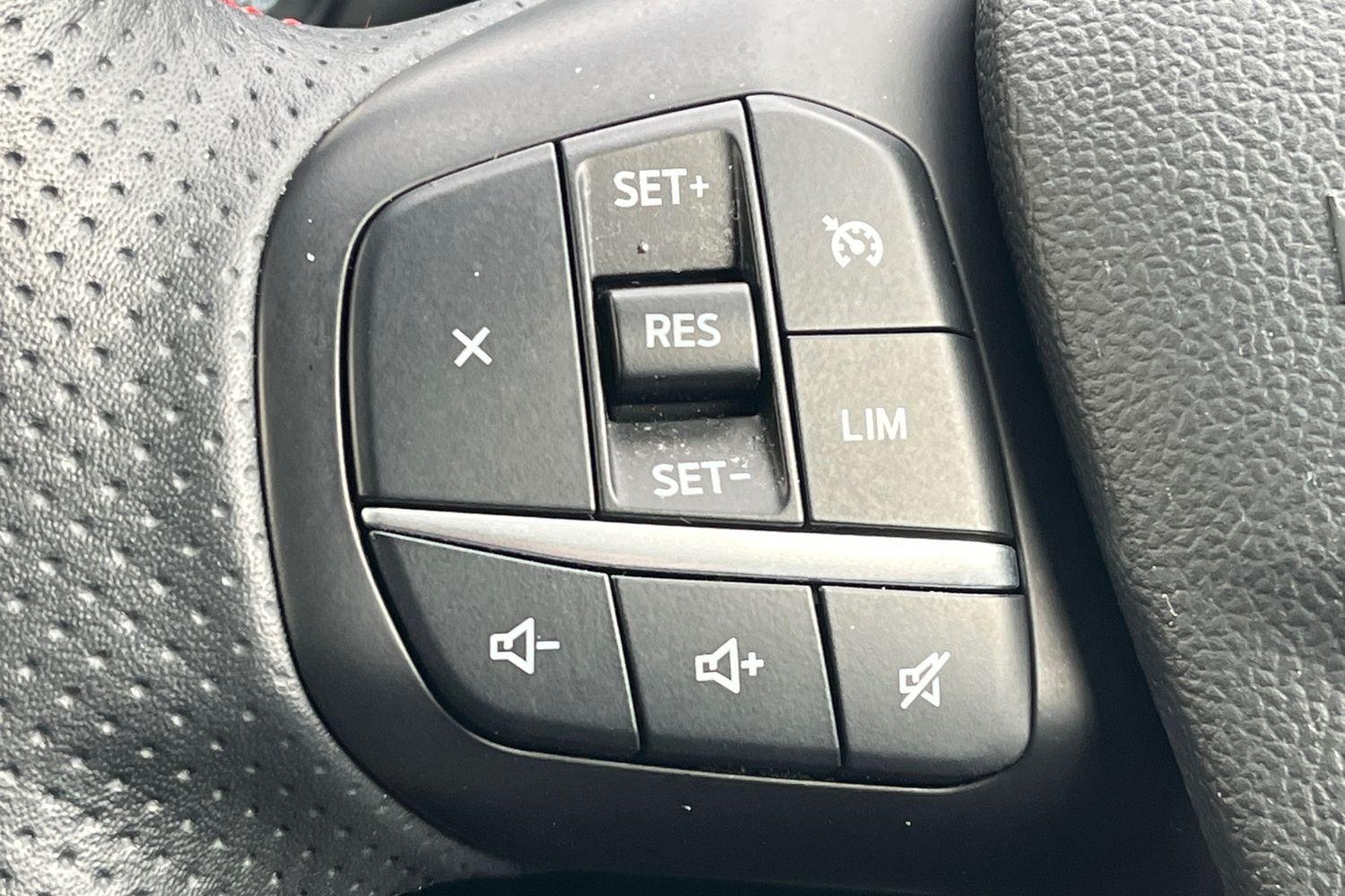 Ford Kuga Photo 34