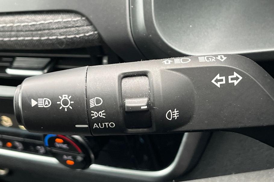 Used Nissan Qashqai YO25LHL 14