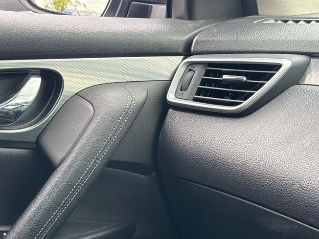 NISSAN Qashqai Photo 40
