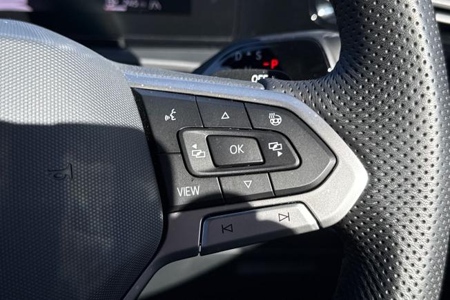 VOLKSWAGEN Tiguan Photo 17