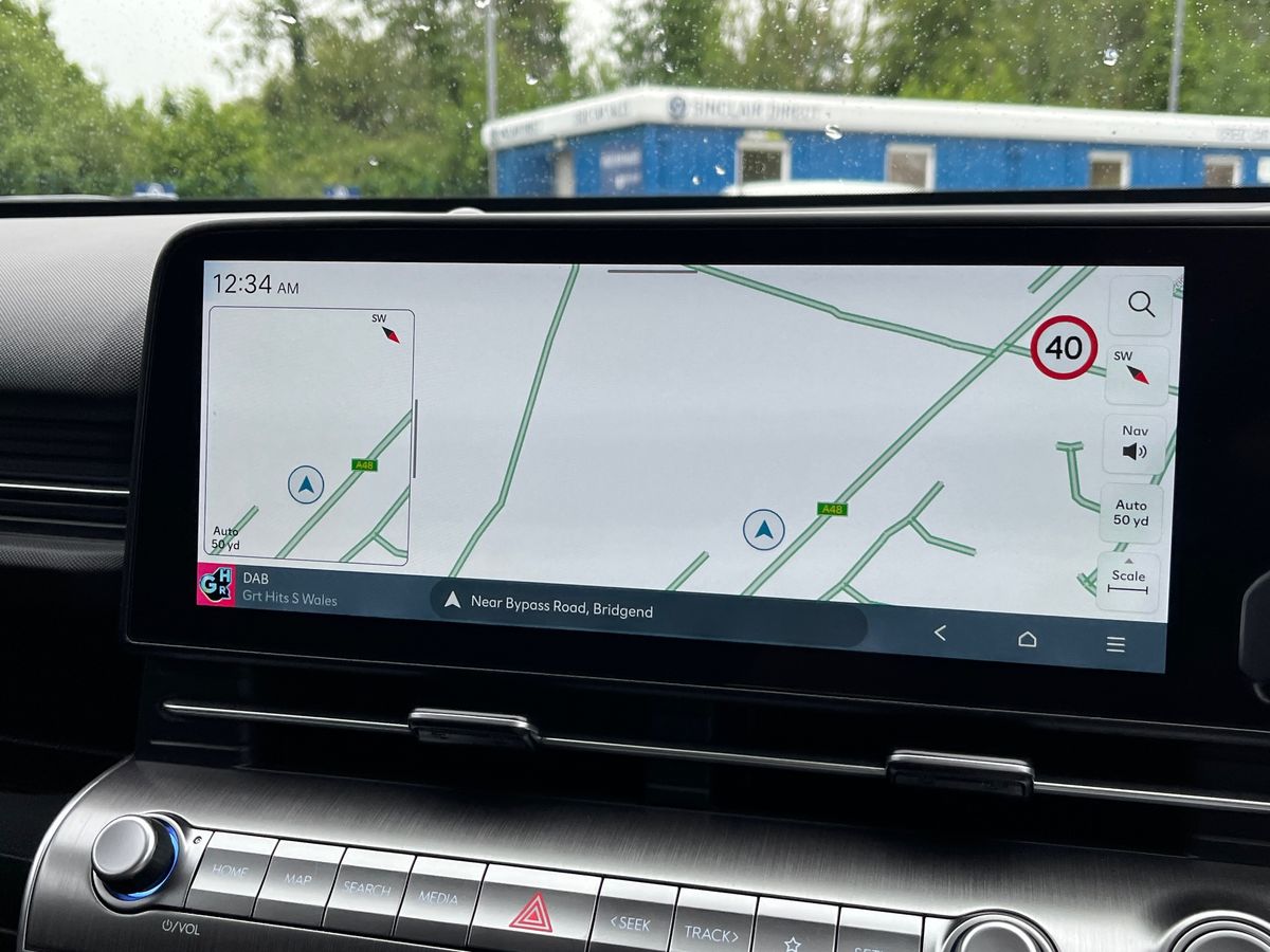 Hyundai KONA Photo 10