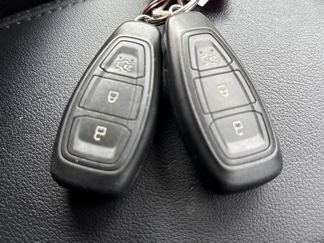 FORD Focus Photo 47