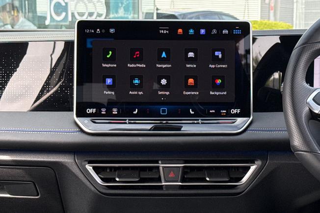 VOLKSWAGEN Tiguan Photo 39