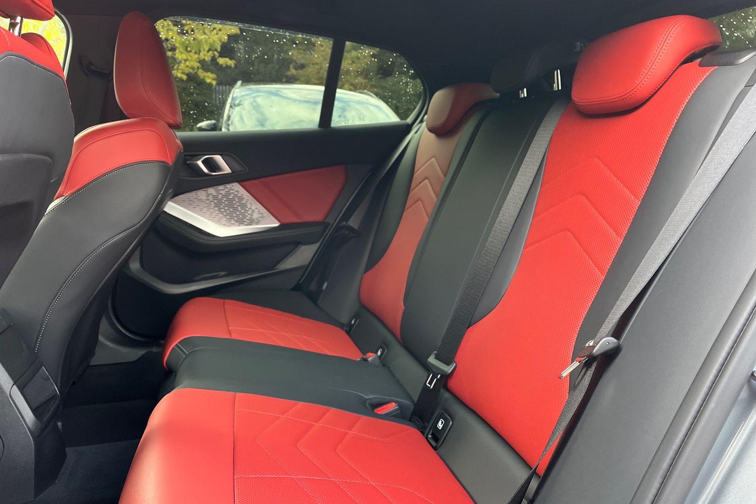 BMW 1 SERIES Photo 19