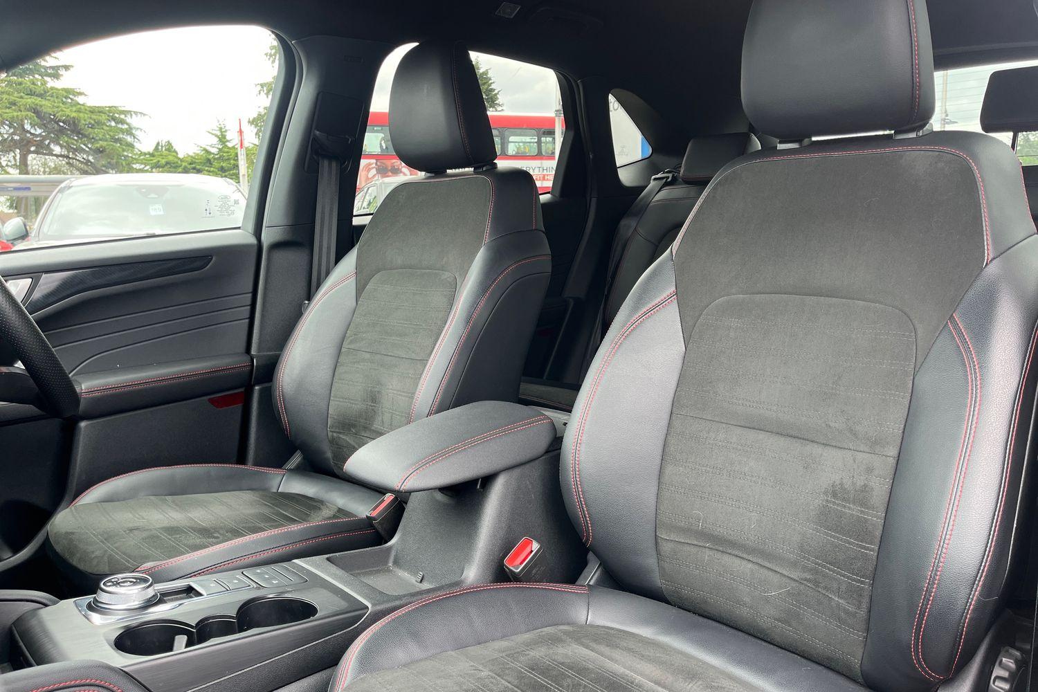 Ford Kuga Photo 18
