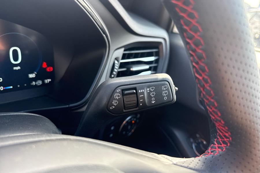 Ford FOCUS Photo autoimg-413921d06b04960d01ca4268e26388db2bb85e6a.jpg